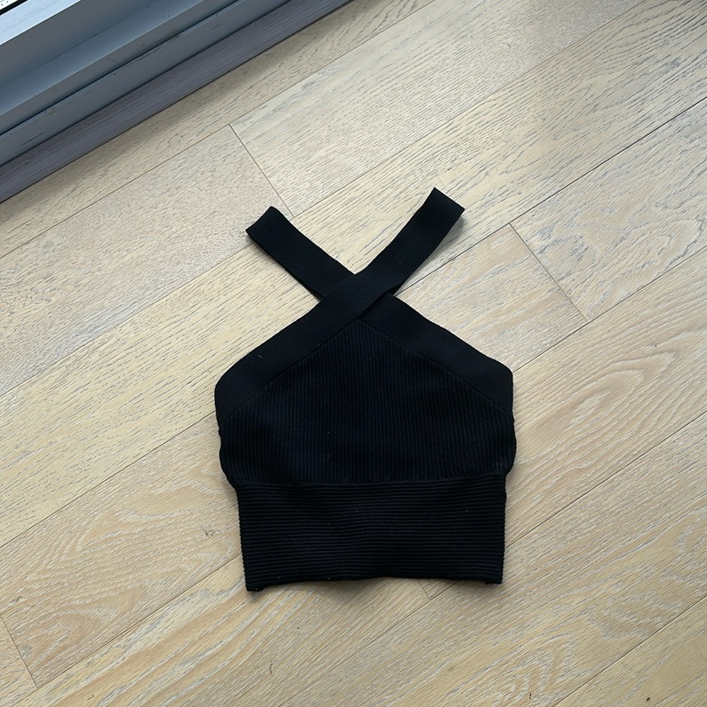 Only worn once! Abercrombie and Fitch black knit cropped sweater top in size XS